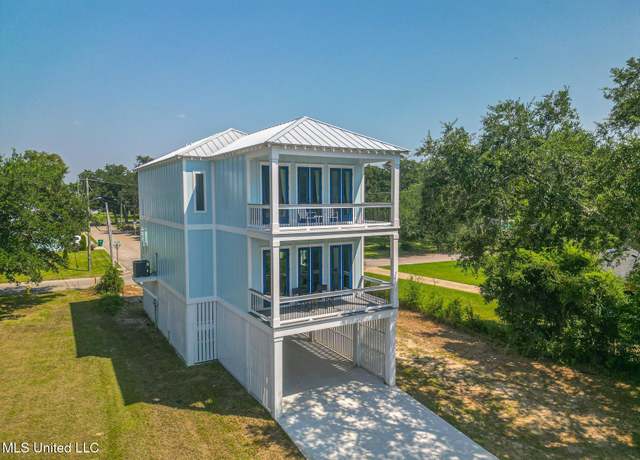 Property at 4521 Finley St, Gulfport, MS 39501, 3 beds, 3 baths