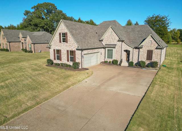 Property at 4894 Nelson Dr, Southaven, MS 38671, 4 beds, 2 baths