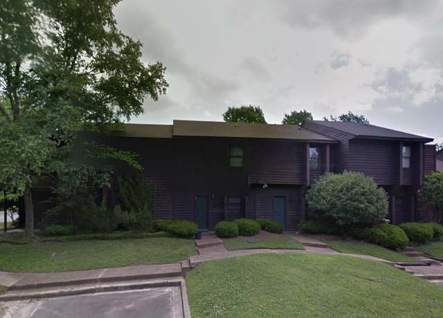 Property at 820 Planters Point Dr, Canton, MS 39046, 2 beds, 2.5 baths