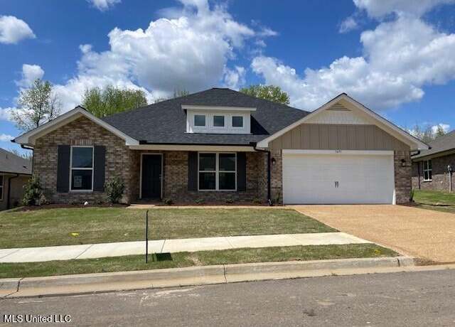 Property at 3493 Jaguar Blvd, Southaven, MS 38672, 4 beds, 2 baths