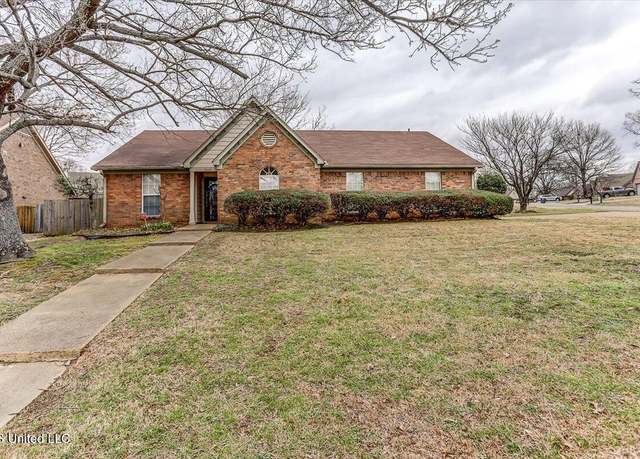 Property at 7404 Fox Hollow Ln, Southaven, MS 38671, 3 beds, 2 baths