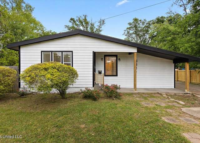 Property at 5824 Old Canton Rd, Jackson, MS 39211, 4 beds, 3 baths