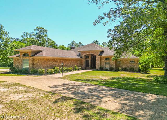 Property at 41 C G Evans Rd, Wiggins, MS 39577, 5 beds, 3.5 baths