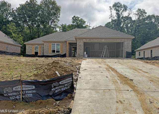 Property at 755 Magnolia Point Cir, Pearl, MS 39208, 4 beds, 2 baths