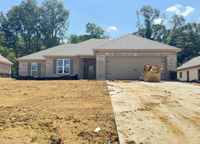 Property at 755 Magnolia Point Cir, Pearl, MS 39208, 4 beds, 2 baths
