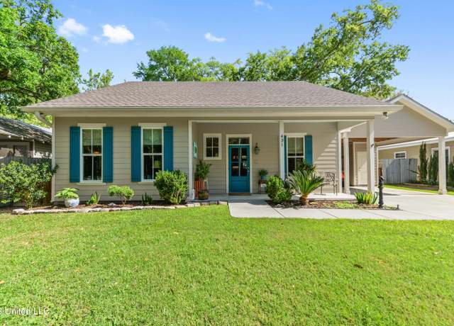 Property at 431 Demontluzin Ave, Bay Saint Louis, MS 39520, 3 beds, 2 baths