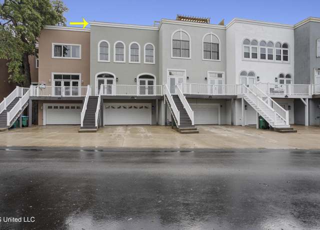 Property at 80 E Beach St #4, Gulfport, MS 39507, 3 beds, 2.5 baths