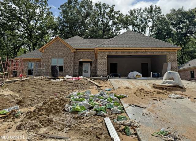 Property at 751 Magnolia Point Cir, Pearl, MS 39208, 4 beds, 2 baths