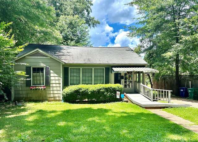 Property at 408 S Cleveland St, Brookhaven, MS 39601, 3 beds, 2 baths