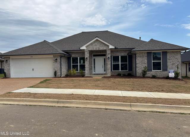 Property at 3498 Jaguar Blvd, Southaven, MS 38672, 4 beds, 2 baths