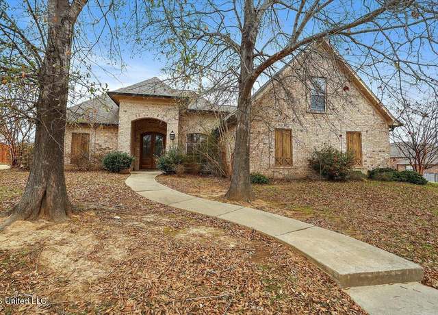 Property at 206 Copper Creek Dr, Clinton, MS 39056, 4 beds, 3 baths