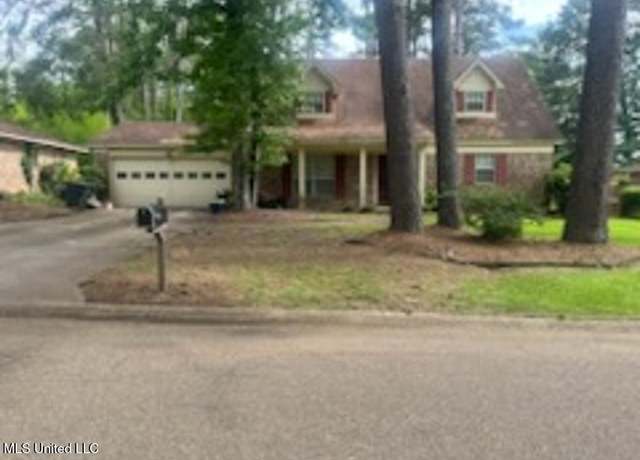 Property at 1357 Canterbury Ln, Jackson, MS 39212, 4 beds, 2 baths