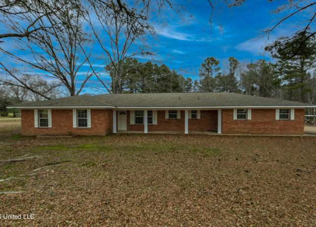 Property at 1172 Rockett Dr, Jackson, MS 39212, 3 beds, 2 baths