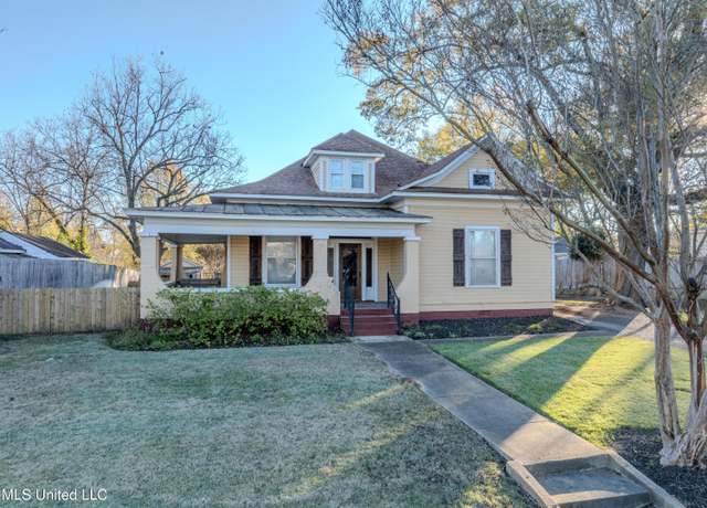 Property at 2407 Church St, Byhalia, MS 38611, 4 beds, 3.5 baths