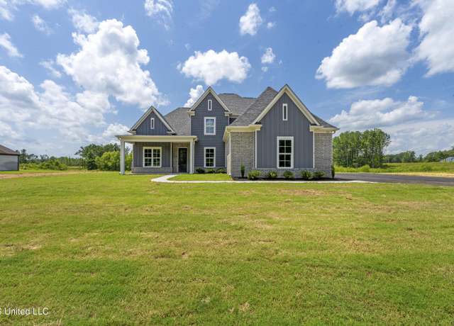 Property at 701 N Fogg Rd, Nesbit, MS 38651, 4 beds, 3 baths