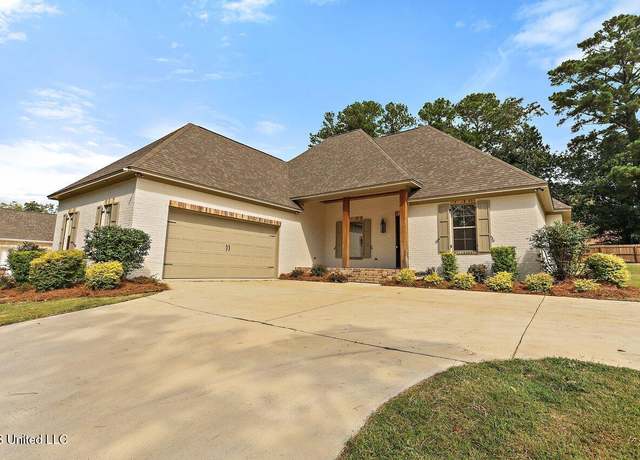 Property at 403 Castlewoods Blvd, Brandon, MS 39047, 4 beds, 3 baths