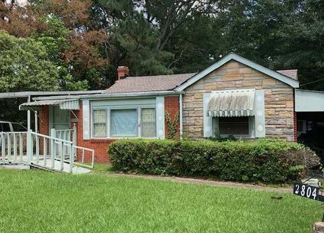 Property at 2804 Highland Ave, Meridian, MS 39307, 3 beds, 2 baths