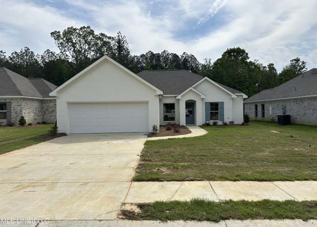 Property at 967 Riverside Ln, Pearl, MS 39208, 3 beds, 2 baths