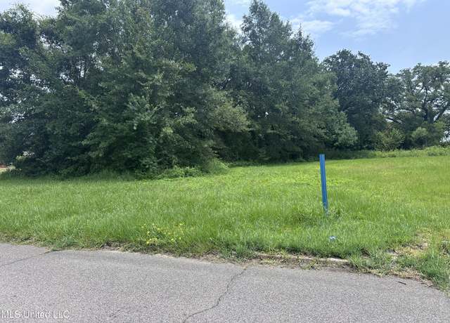 Property at 1310 Cherokee St, Pascagoula, MS 39581