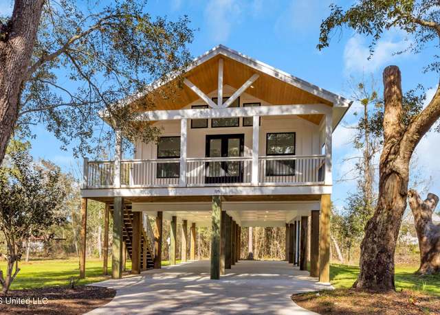 Property at 105 Austin Ln, Bay Saint Louis, MS 39520, 3 beds, 2 baths