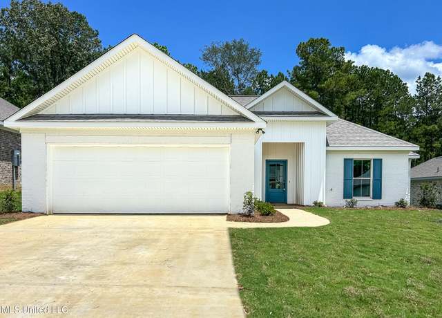 Property at 957 Riverside Ln, Pearl, MS 39208, 3 beds, 2 baths