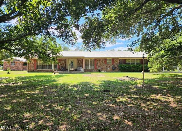 Property at 3 A Mike Harris Rd, Carriere, MS 39426, 3 beds, 2 baths