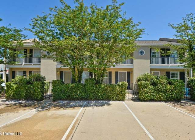 Property at 105 Demontluzin Ave #1, Bay Saint Louis, MS 39520, 2 beds, 1.5 baths