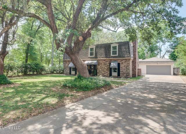 Property at 311 Westview Dr, Biloxi, MS 39531, 4 beds, 2.5 baths