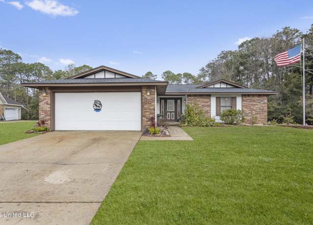 Property at 133 Reynolds Cir, Ocean Springs, MS 39564, 3 beds, 2 baths