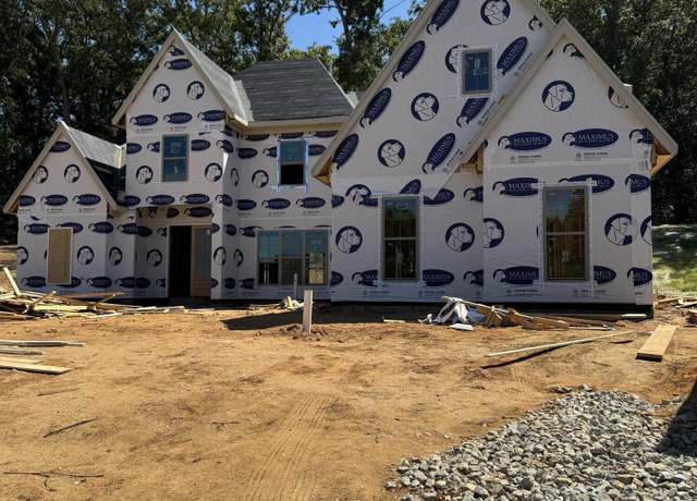 Property at 8593 Gwin Hollow Dr, Olive Branch, MS 38654, 4 beds, 3 baths