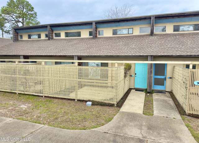 Property at 828 Oakleigh Ave #7, Gulfport, MS 39507, 1 bed, 1 bath