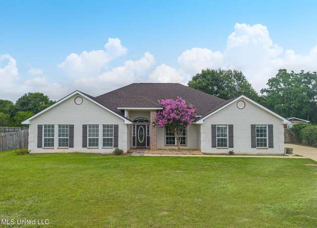Property at 15076 E Shadow Creek Dr, Biloxi, MS 39532, 4 beds, 3 baths