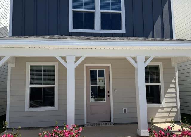 Property at 142 Coral Breeze Dr #16, Biloxi, MS 39531, 3 beds, 1.5 baths