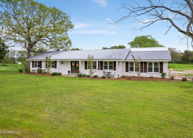 Property at 708 Mt Pleasant Rd, Mount Olive, MS 39119, 4 beds, 2 baths