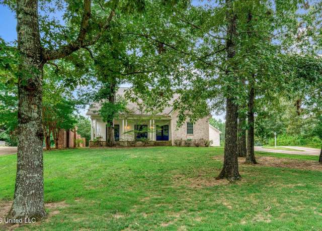 Property at 21 Nelson Dr, Holly Springs, MS 38635, 3 beds, 3 baths