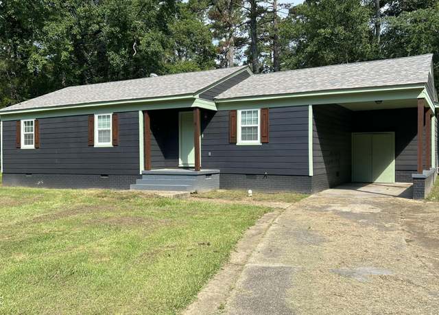 Property at 2261 Paden St, Jackson, MS 39204, 3 beds, 2 baths