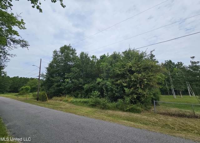 Property at 118 Chagnard St, Waveland, MS 39576