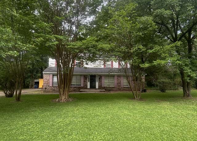 Property at 6800 Whippoorwill Dr, Olive Branch, MS 38654, 4 beds, 3 baths