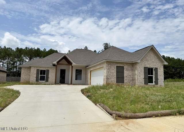 Property at 215 Wethersfield Dr, Florence, MS 39073, 4 beds, 3 baths