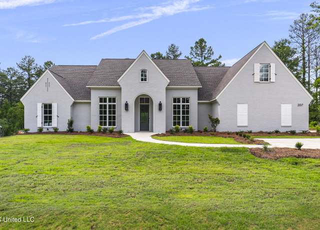 Property at 207 Westlake Cir, Madison, MS 39110, 4 beds, 3.5 baths