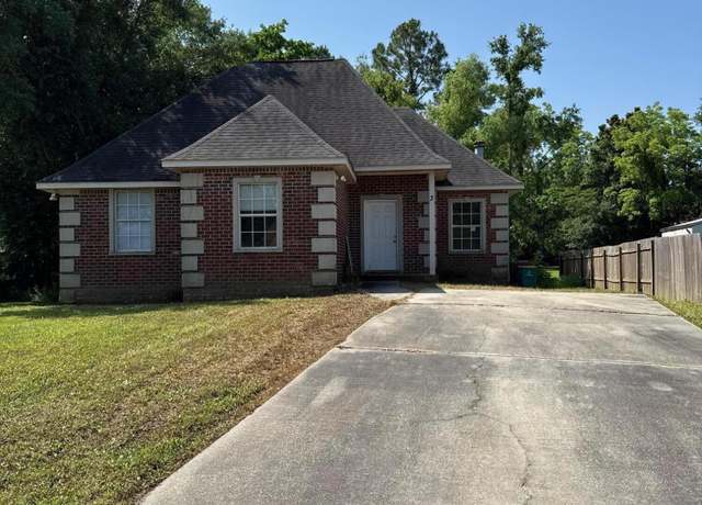 Property at 3 Laudeac Ct, Pass Christian, MS 39571, 3 beds, 2 baths