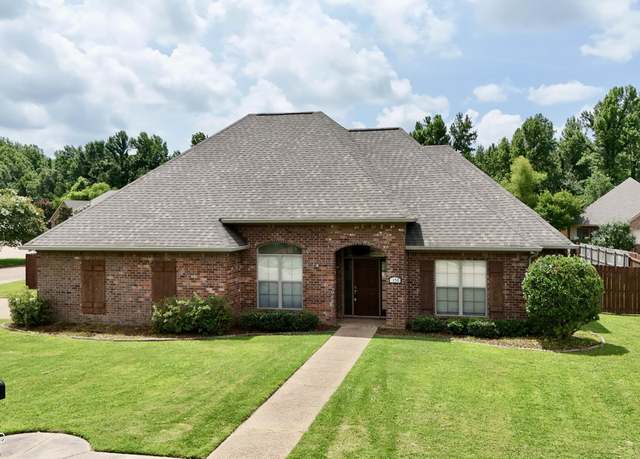 Property at 150 Choctaw Bnd, Clinton, MS 39056, 4 beds, 2 baths