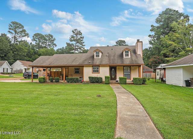 Property at 2030 Red Oak Dr, Brandon, MS 39042, 3 beds, 2 baths