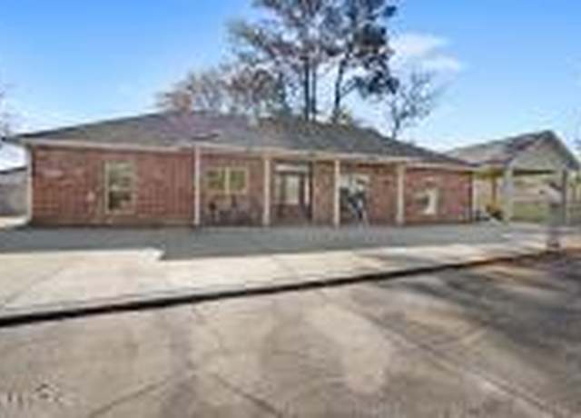 Property at 16029 Cherry Dr, Biloxi, MS 39532, 4 beds, 2 baths