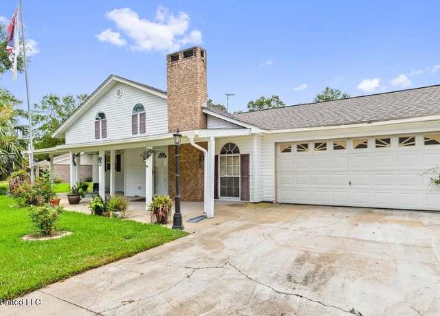 Property at 1613 Aubin Blvd, Gautier, MS 39553, 3 beds, 2 baths