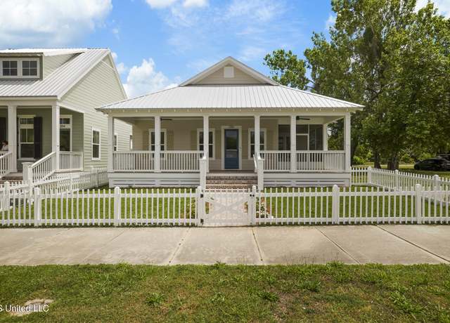 Property at 250 Caillavet St, Biloxi, MS 39530, 3 beds, 2 baths