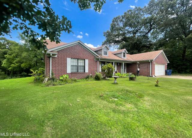 Property at 5716 Poplar Corner Rd, Walls, MS 38680, 3 beds, 2 baths