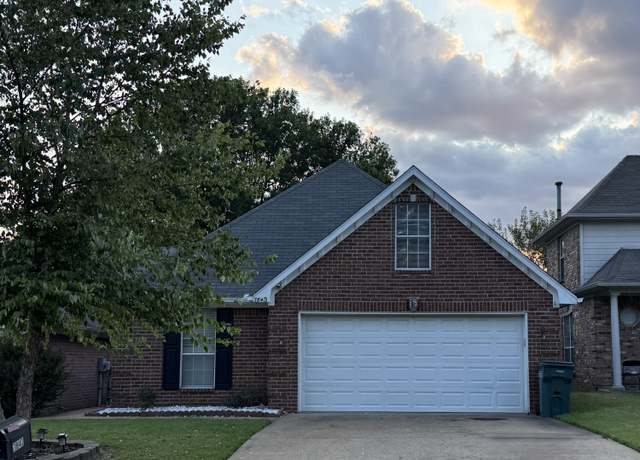 Property at 7843 S Chesterfield Dr, Southaven, MS 38671, 2 beds, 2 baths