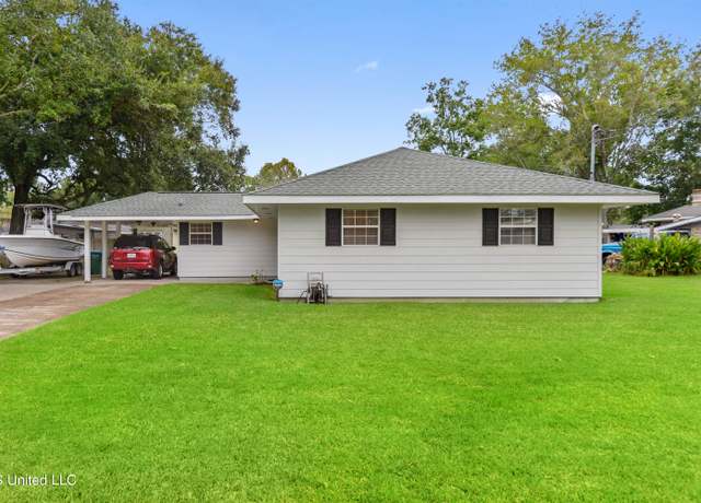 Property at 2609 Wilson Ave, Pascagoula, MS 39567, 3 beds, 1.5 baths