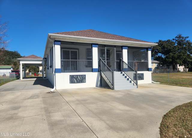 Property at 1538 Collins St, Biloxi, MS 39530, 2 beds, 2 baths